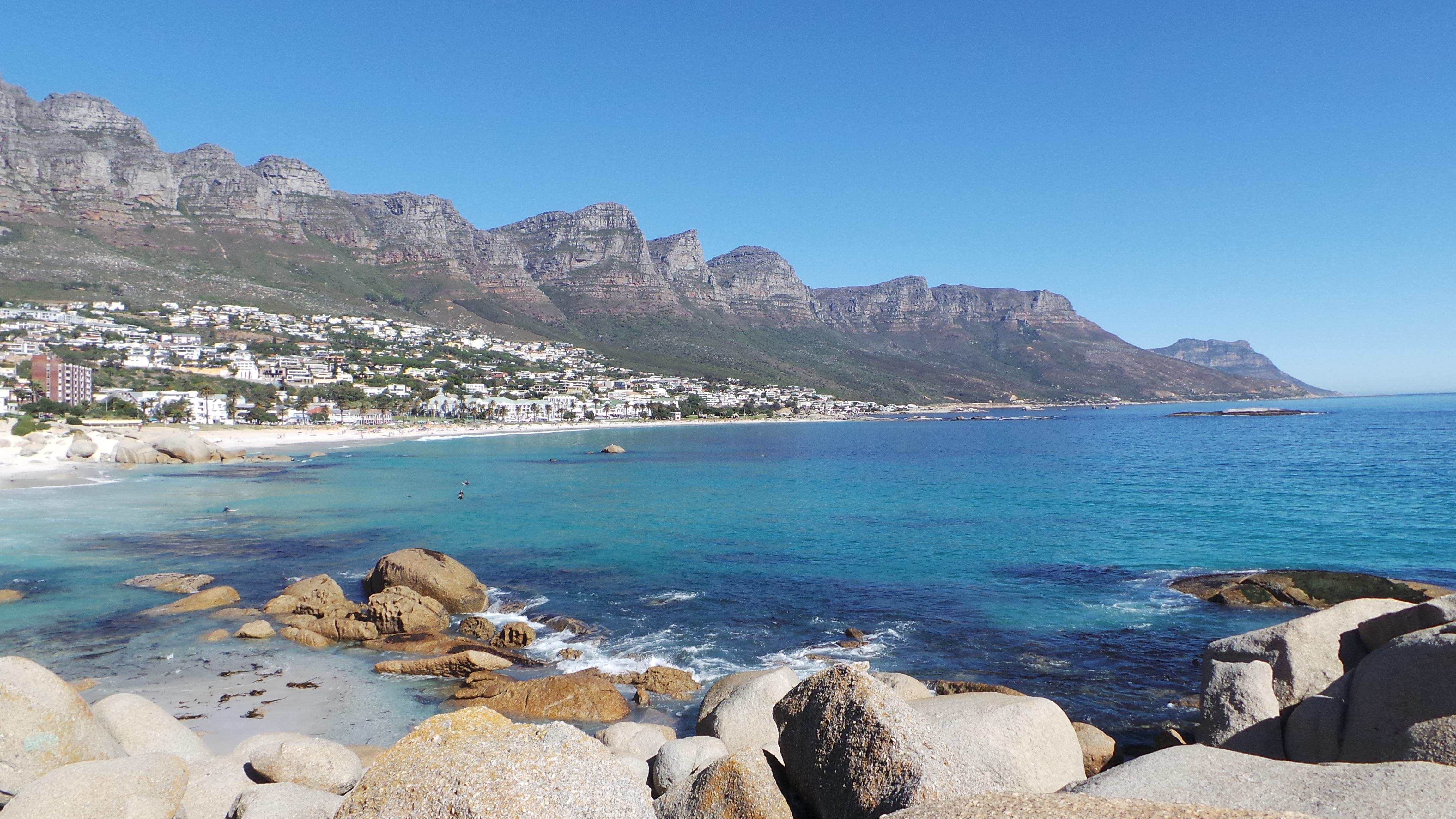 South Beach Camps Bay Boutique Hotel Ciudad del Cabo Exterior foto View of Hout Bay