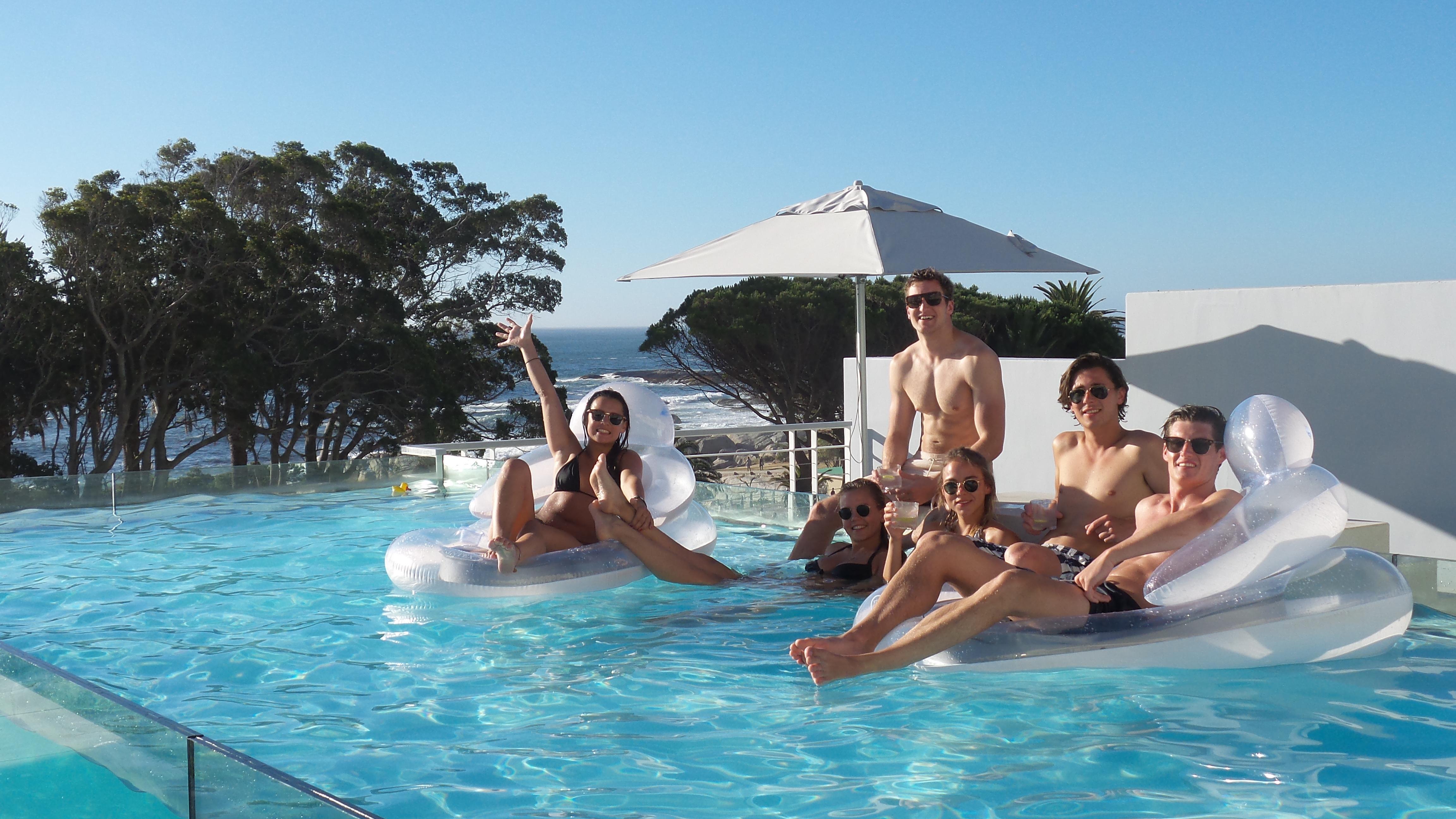 South Beach Camps Bay Boutique Hotel Ciudad del Cabo Exterior foto The pool at the Eden Roc Cap Cana Resort