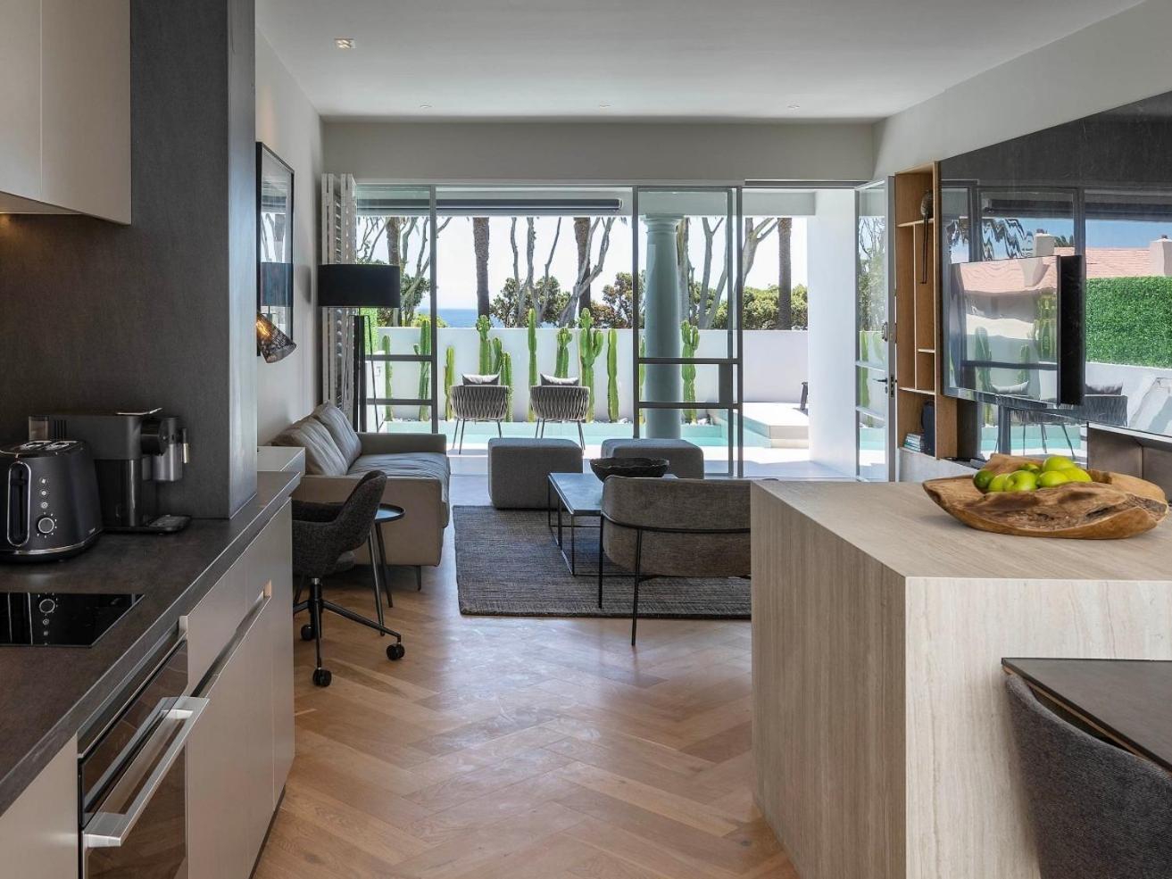 South Beach Camps Bay Boutique Hotel Ciudad del Cabo Exterior foto Interior of a house in the complex